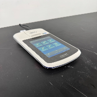 Invitrogen Qubit 4 Fluorometer image 0